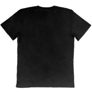 playera color negra manga corta, cuelloo redondo.